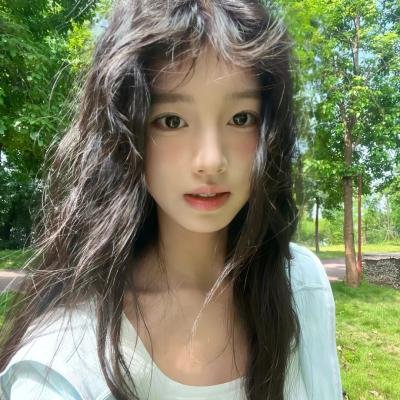 伴游女王